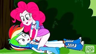Equestria Girls – Rainbow Dash X Pinkie Pie Fucking Secretly Animation Clop